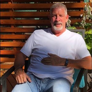 Meet your Posher, Eric